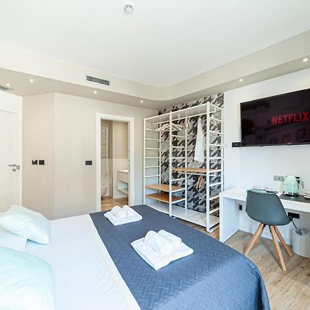 Eleonore Elegant Room Suite Cagliari Bagian luar foto
