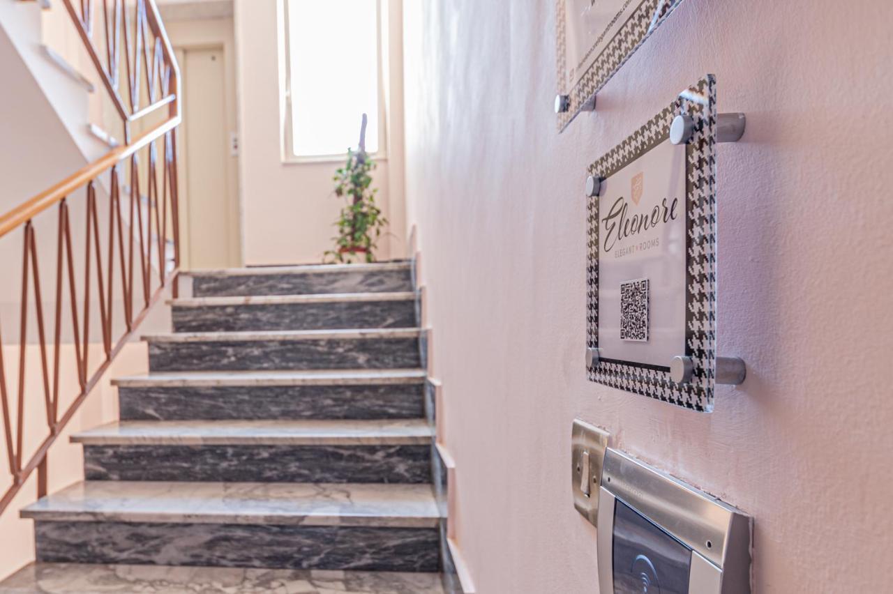 Eleonore Elegant Room Suite Cagliari Bagian luar foto
